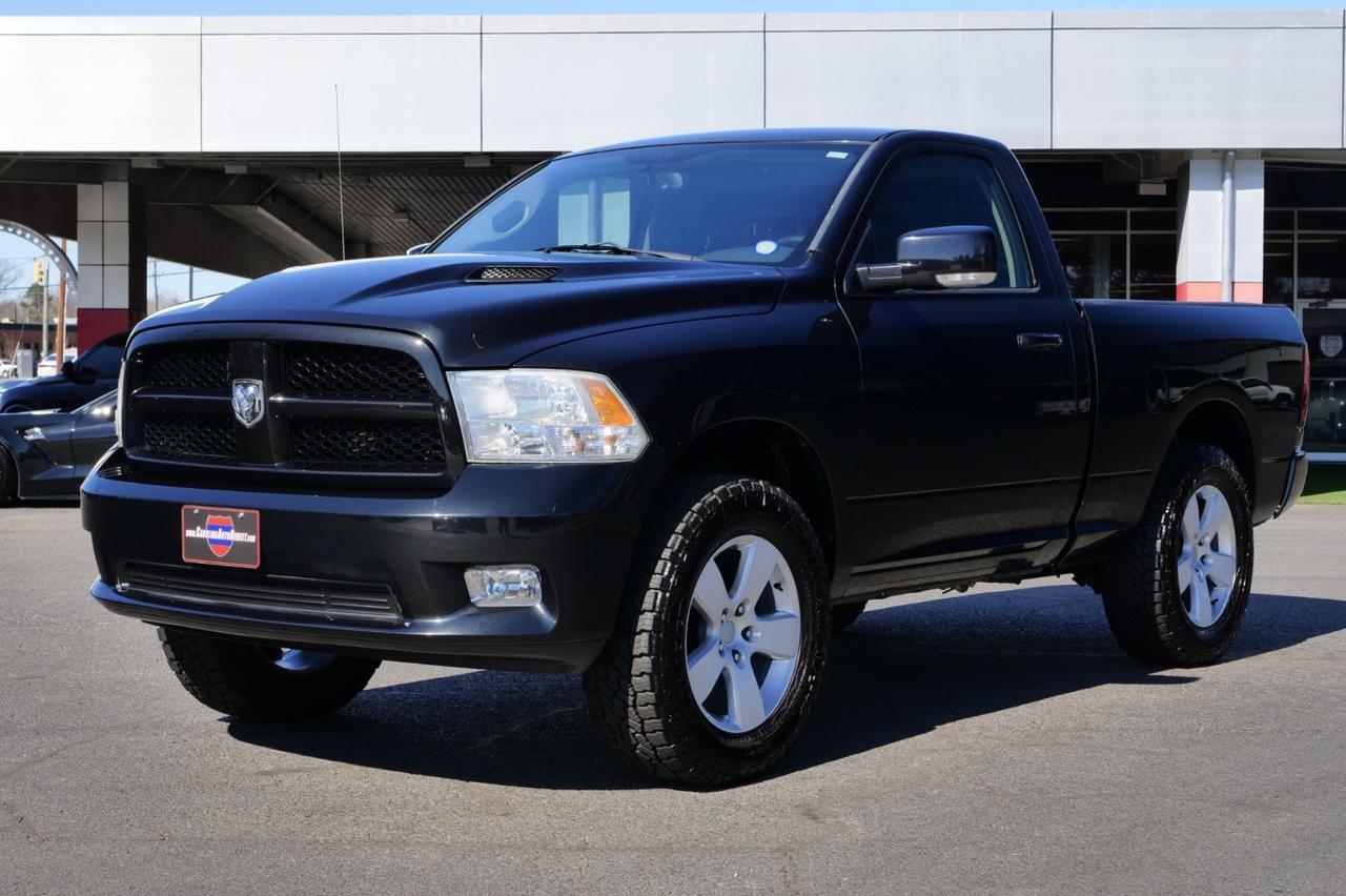 2011 Ram 1500 Sport 4X4 / 5.7L V8 / Performance Hood! Lincolnton NC
