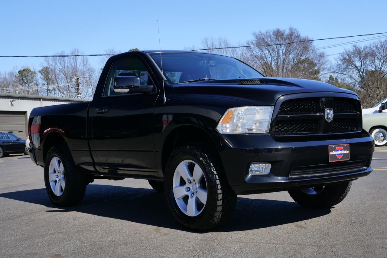 2011 Ram 1500 Sport 4X4 / 5.7L V8 / Performance Hood! Lincolnton NC