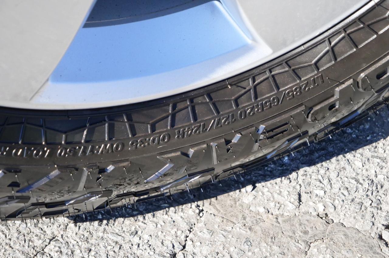 2011 Ram 1500 Sport 4X4 / 5.7L V8 / Performance Hood! Lincolnton NC