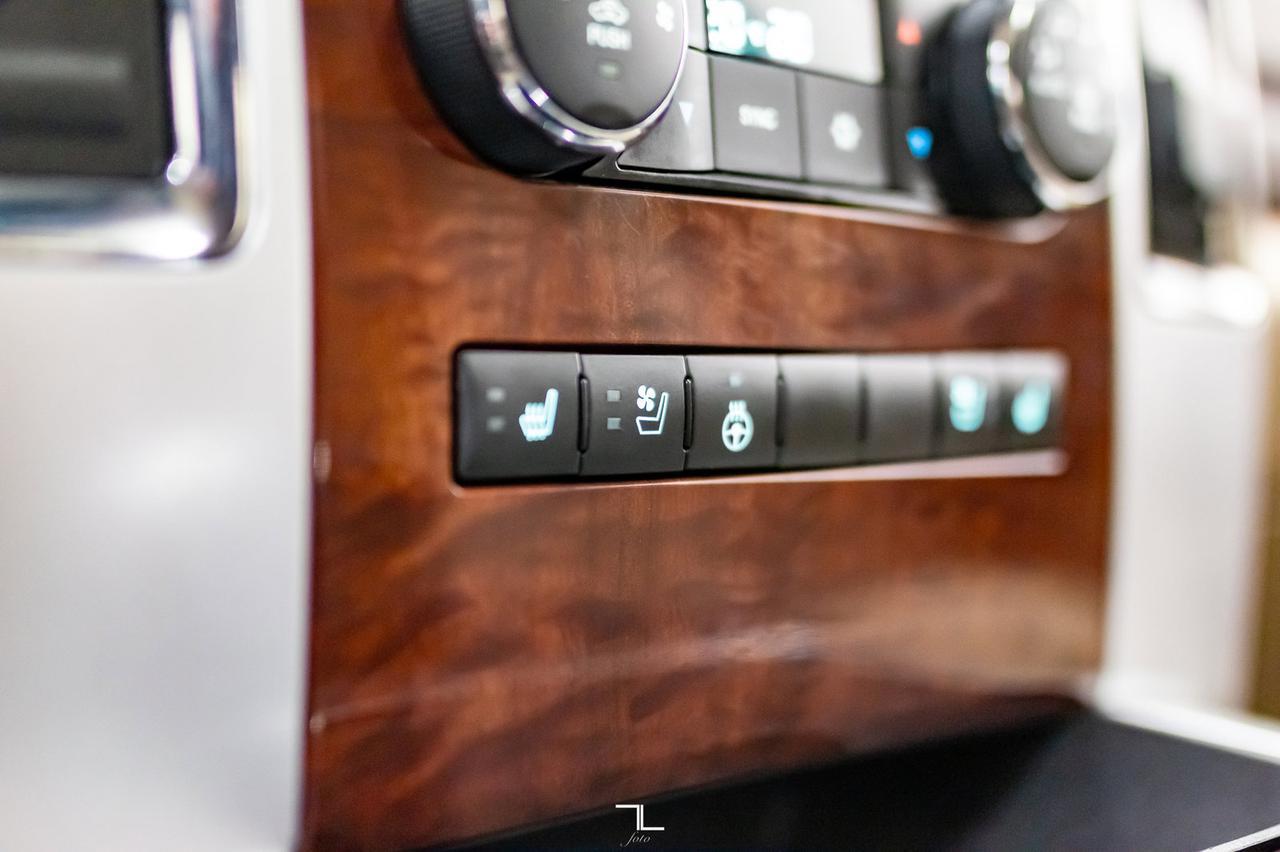 2011 Ram 2500 4x4 Crew Cab Laramie Diesel Leather Roof Nav Red Deer AB