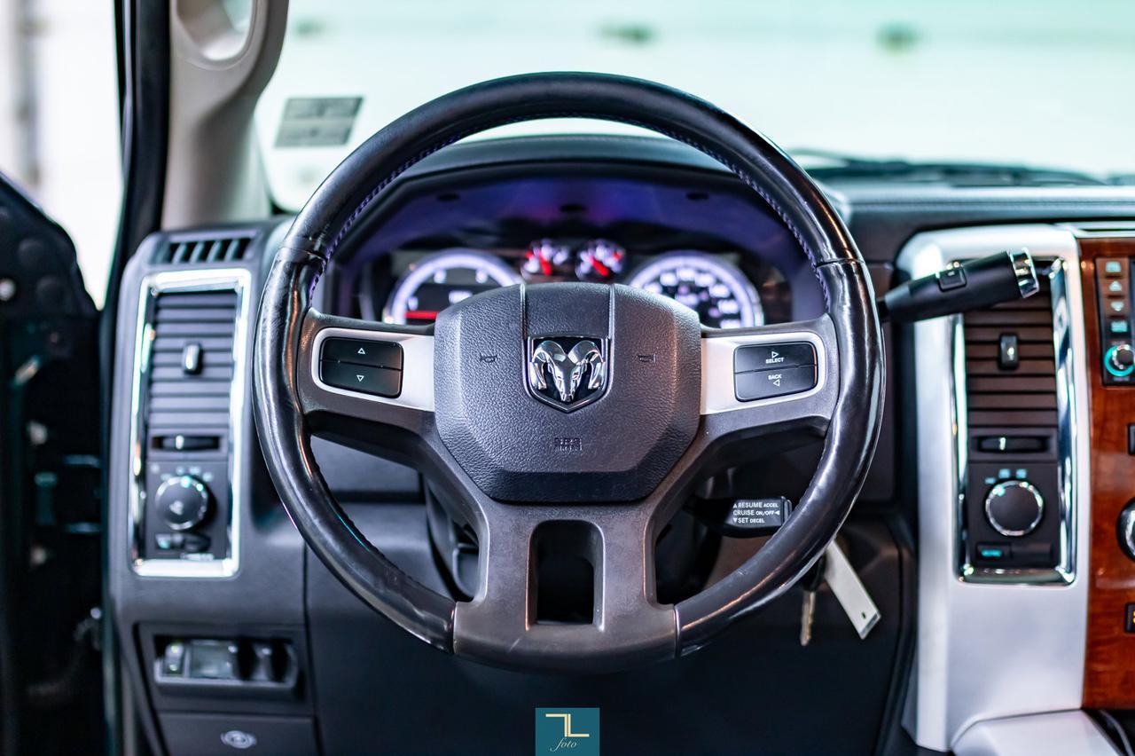 2011 Ram 2500 4x4 Crew Cab Laramie Diesel Leather Roof Nav Red Deer AB