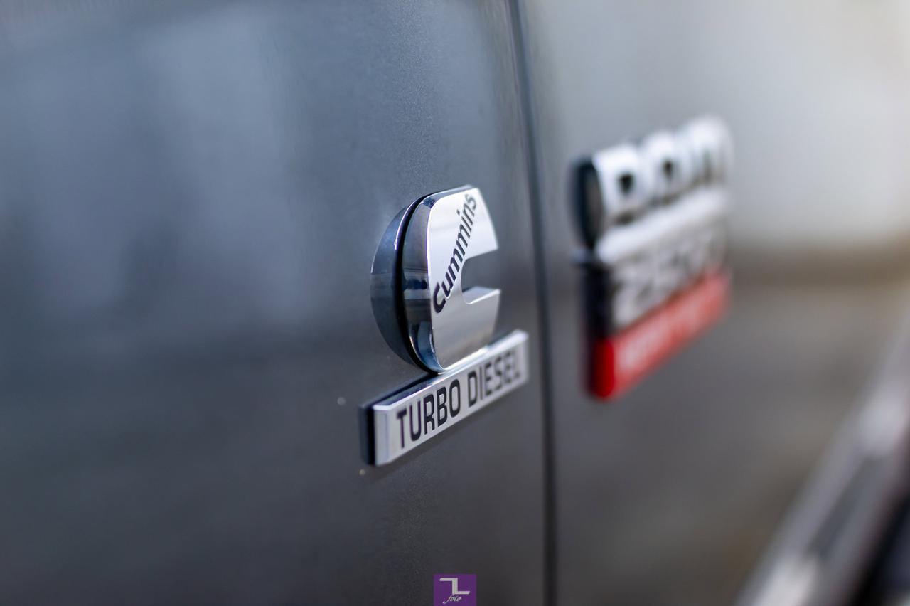 2011 Ram 2500 4x4 Mega Cab SLT Diesel Red Deer AB