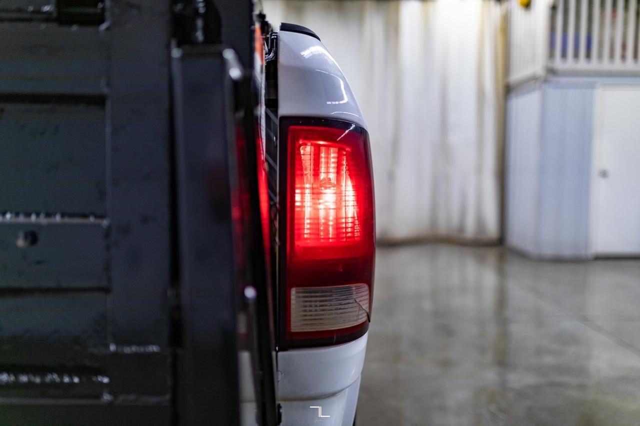2011 Ram 2500 4x4 Reg Cab ST Longbox Power Lift Tailgate Red Deer AB