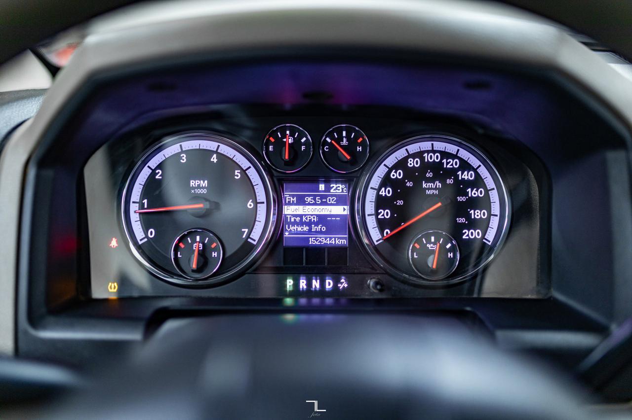 2011 Ram 2500 4x4 Reg Cab ST Longbox Power Lift Tailgate Red Deer AB