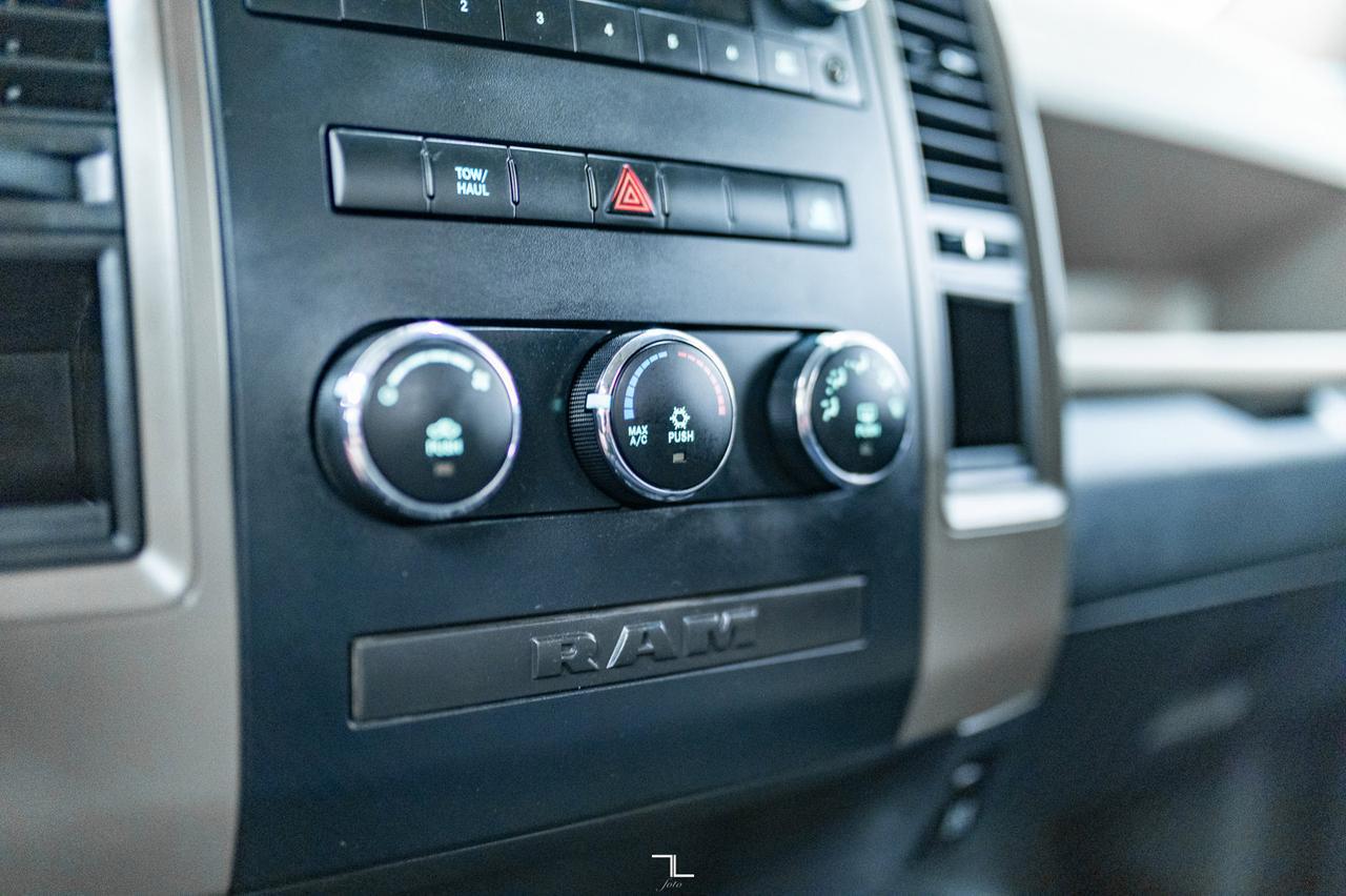 2011 Ram 2500 4x4 Reg Cab ST Longbox Power Lift Tailgate Red Deer AB