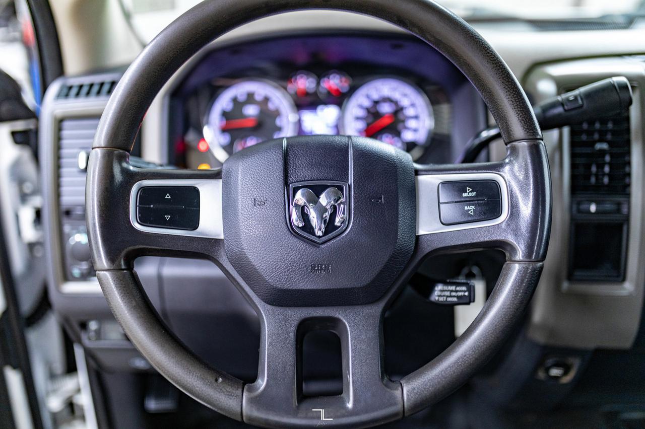 2011 Ram 2500 4x4 Reg Cab ST Longbox Power Lift Tailgate Red Deer AB