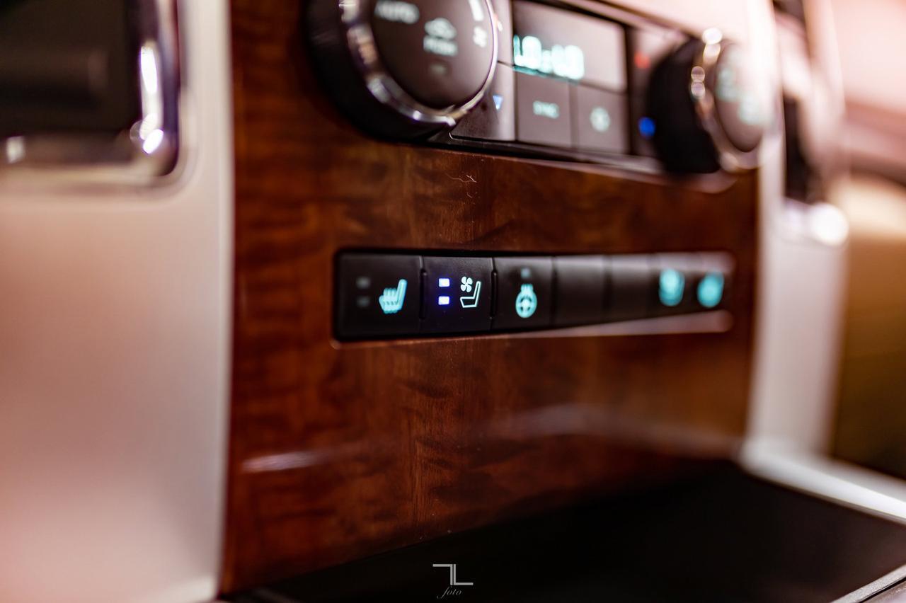 2011 Ram 3500 4x4 Crew Cab Laramie Diesel Leather Roof Nav Red Deer AB