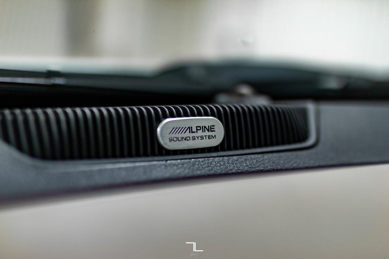 2011 Ram 3500 4x4 Mega Cab SLT Dually Diesel Red Deer AB