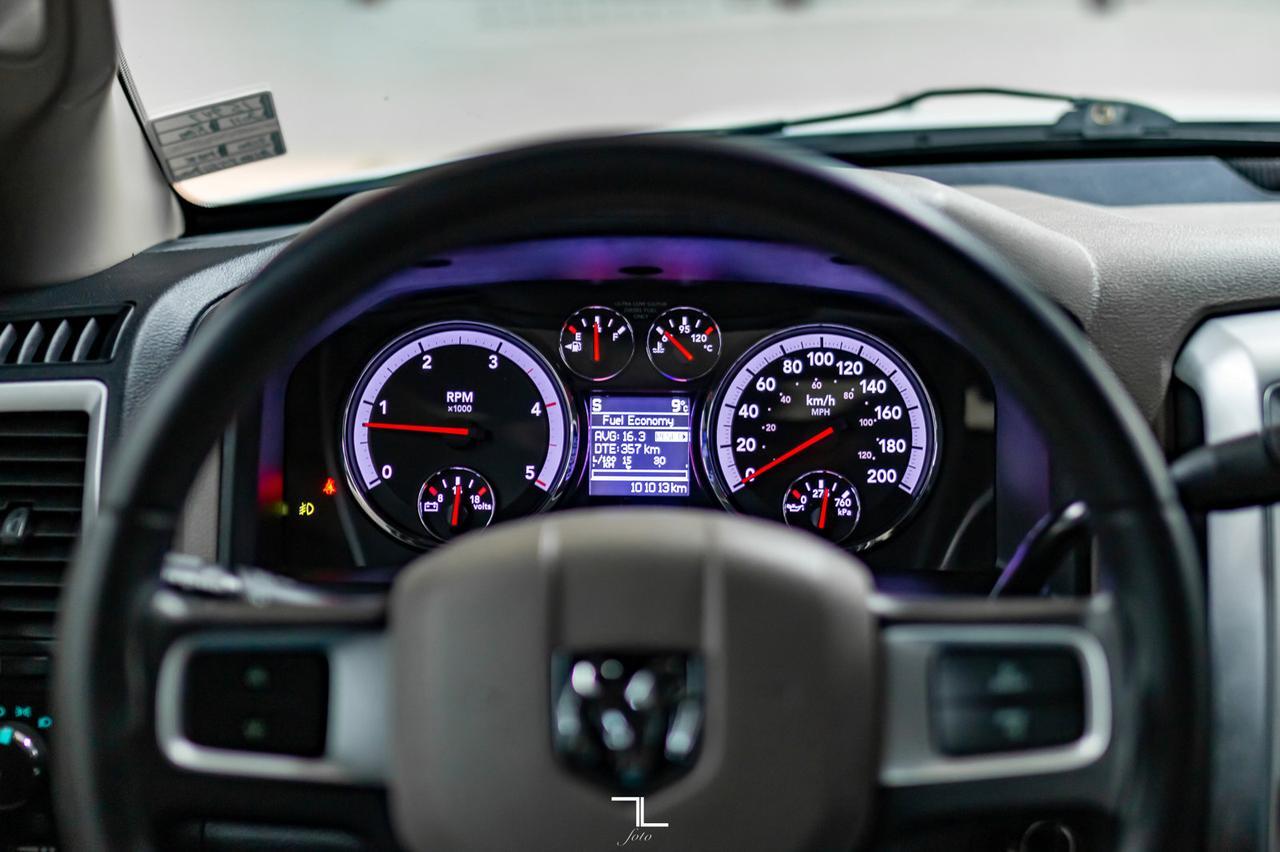 2011 Ram 3500 4x4 Mega Cab SLT Dually Diesel Red Deer AB