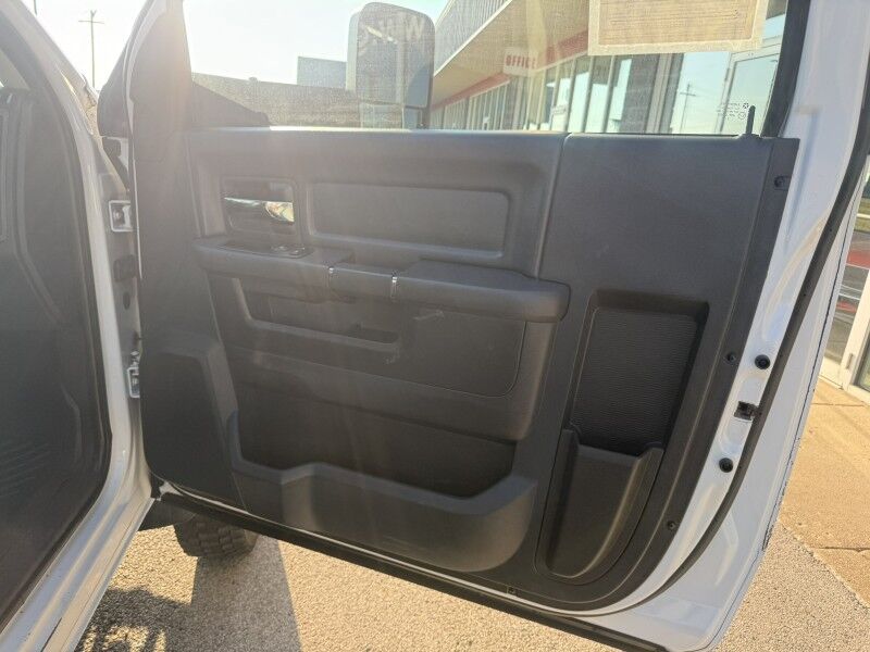 2011 Ram 5500 4x4 Diesel Flatbed w/ Lift Gate ST Collinsville OK