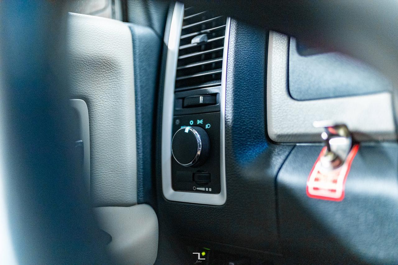 2011 Ram 5500 4x4 Reg Cab SLT Dually Dump Box Diesel Red Deer AB