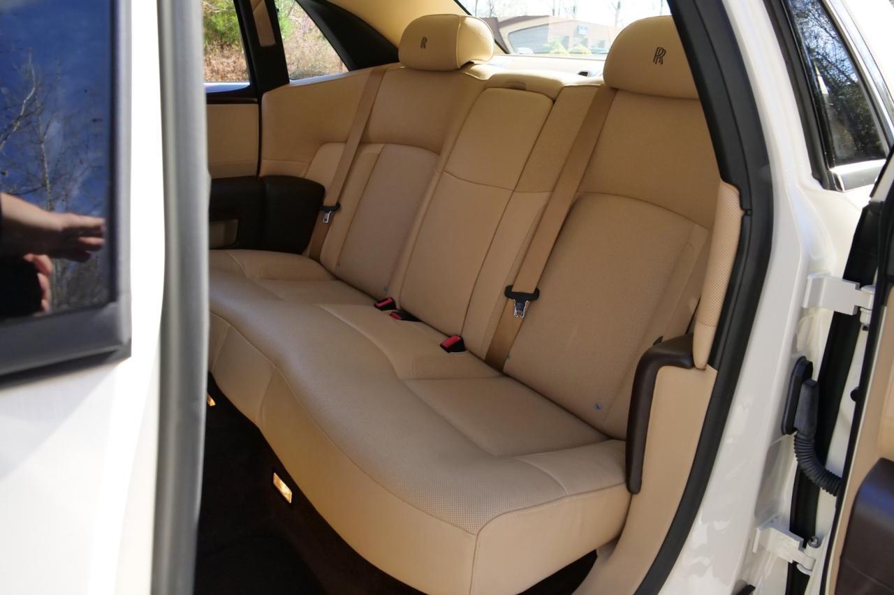 2011 Rolls-Royce Ghost / Massage Seats / V12 / Extended Leather / Picnic Tables! Lincolnton NC