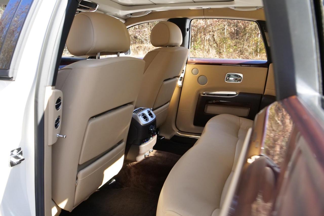 2011 Rolls-Royce Ghost / Massage Seats / V12 / Extended Leather / Picnic Tables! Lincolnton NC