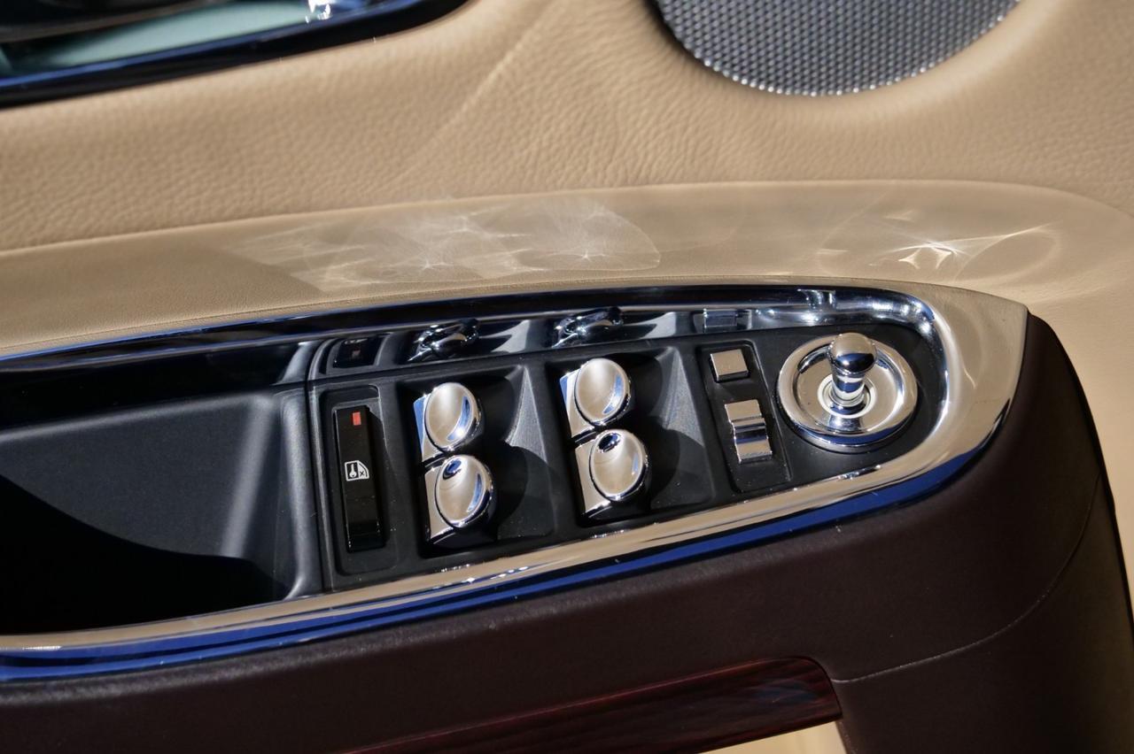 2011 Rolls-Royce Ghost / Massage Seats / V12 / Extended Leather / Picnic Tables! Lincolnton NC