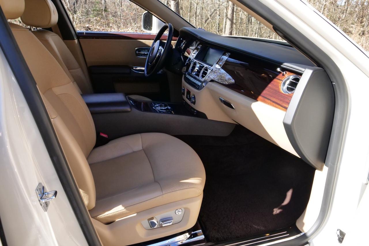 2011 Rolls-Royce Ghost / Massage Seats / V12 / Extended Leather / Picnic Tables! Lincolnton NC
