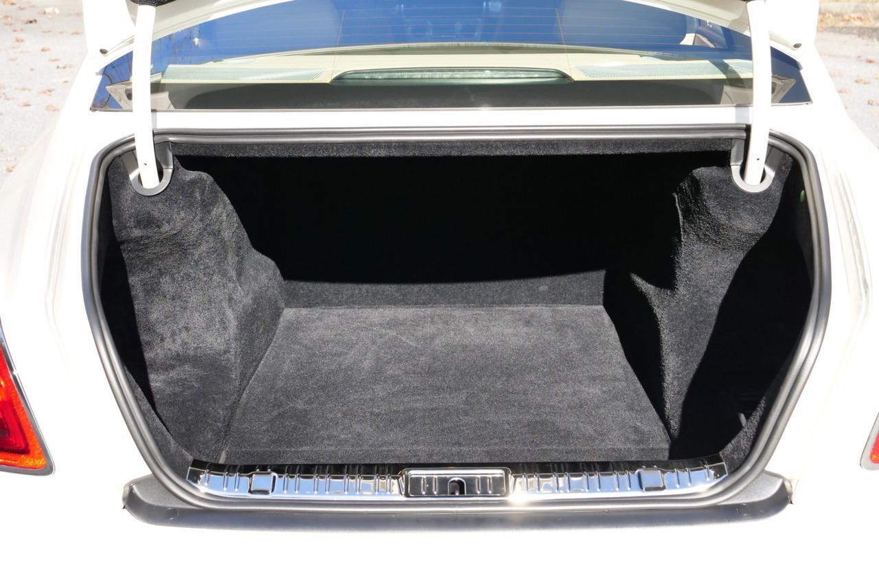 2011 Rolls-Royce Ghost / Massage Seats / V12 / Extended Leather / Picnic Tables! Lincolnton NC