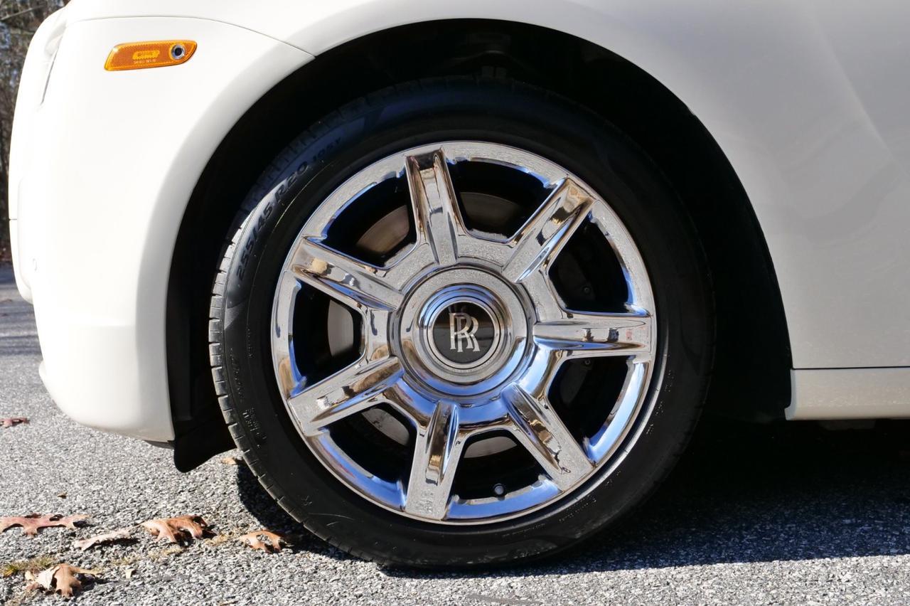 2011 Rolls-Royce Ghost / Massage Seats / V12 / Extended Leather / Picnic Tables! Lincolnton NC