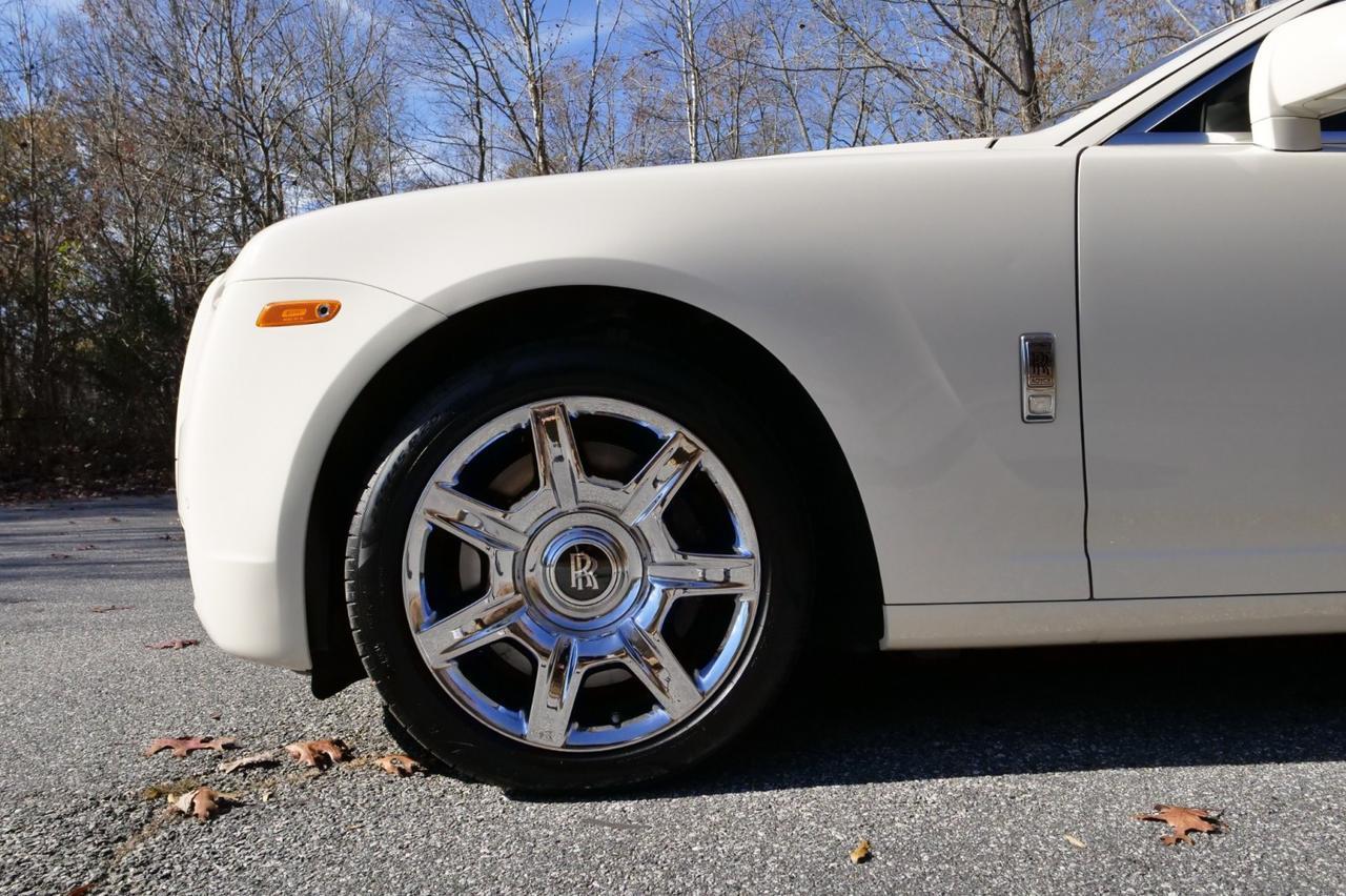 2011 Rolls-Royce Ghost / Massage Seats / V12 / Extended Leather / Picnic Tables! Lincolnton NC
