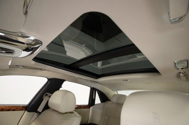 2011 Rolls-Royce Ghost ($315 ,050 MSRP!!) *ONLY 2200 MILES SINCE NEW* *1-OWNER SINCE NEW* *BIG OPTION LIST* San Diego CA