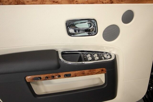 2011 Rolls-Royce Ghost ($315 ,050 MSRP!!) *ONLY 2200 MILES SINCE NEW* *1-OWNER SINCE NEW* *BIG OPTION LIST* San Diego CA