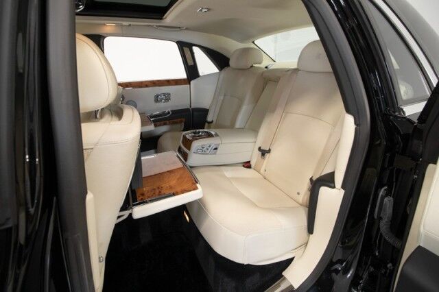 2011 Rolls-Royce Ghost ($315 ,050 MSRP!!) *ONLY 2200 MILES SINCE NEW* *1-OWNER SINCE NEW* *BIG OPTION LIST* San Diego CA