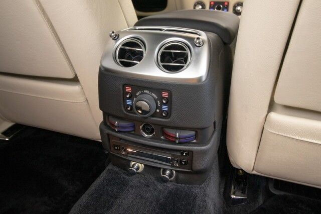 2011 Rolls-Royce Ghost ($315 ,050 MSRP!!) *ONLY 2200 MILES SINCE NEW* *1-OWNER SINCE NEW* *BIG OPTION LIST* San Diego CA