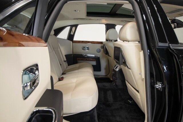 2011 Rolls-Royce Ghost ($315 ,050 MSRP!!) *ONLY 2200 MILES SINCE NEW* *1-OWNER SINCE NEW* *BIG OPTION LIST* San Diego CA