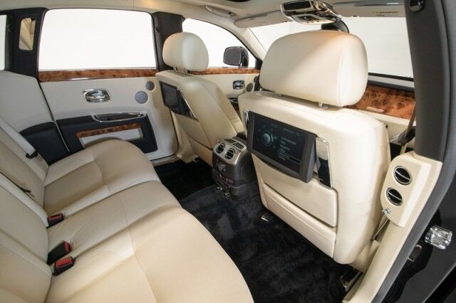 2011 Rolls-Royce Ghost ($315 ,050 MSRP!!) *ONLY 2200 MILES SINCE NEW* *1-OWNER SINCE NEW* *BIG OPTION LIST* San Diego CA
