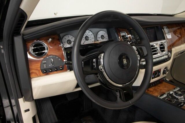 2011 Rolls-Royce Ghost ($315 ,050 MSRP!!) *ONLY 2200 MILES SINCE NEW* *1-OWNER SINCE NEW* *BIG OPTION LIST* San Diego CA