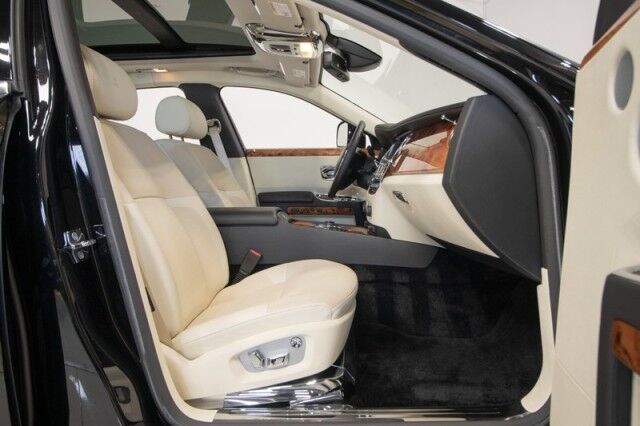 2011 Rolls-Royce Ghost ($315 ,050 MSRP!!) *ONLY 2200 MILES SINCE NEW* *1-OWNER SINCE NEW* *BIG OPTION LIST* San Diego CA