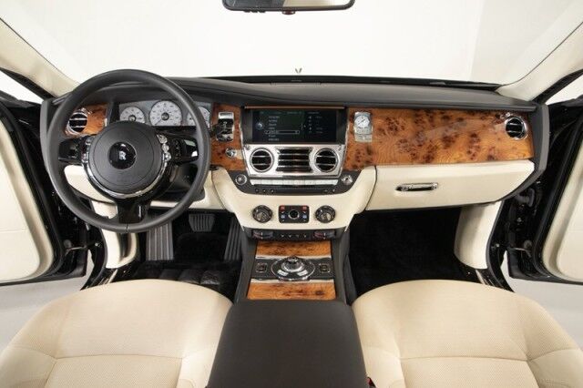 2011 Rolls-Royce Ghost ($315 ,050 MSRP!!) *ONLY 2200 MILES SINCE NEW* *1-OWNER SINCE NEW* *BIG OPTION LIST* San Diego CA