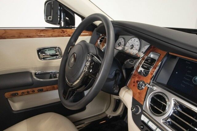 2011 Rolls-Royce Ghost ($315 ,050 MSRP!!) *ONLY 2200 MILES SINCE NEW* *1-OWNER SINCE NEW* *BIG OPTION LIST* San Diego CA