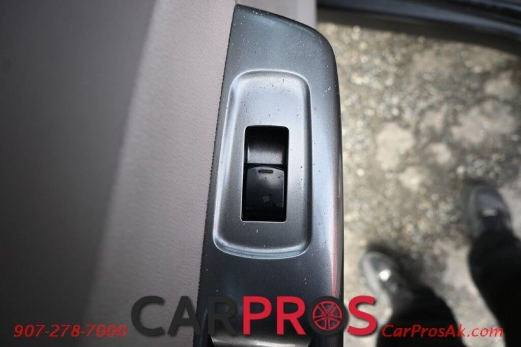 2011 Subaru Forester 2.5X Limited - Automatic - All Wheel Drive - Power & Heated Leather Seats - Sunroof - Fog Lights - Cruise Control - Tow Package - Alloy Wheels Anchorage AK