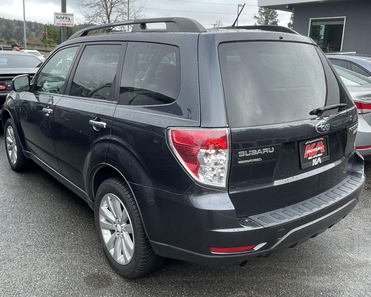 2011 Subaru Forester 2.5X Premium Sport Utility 4D