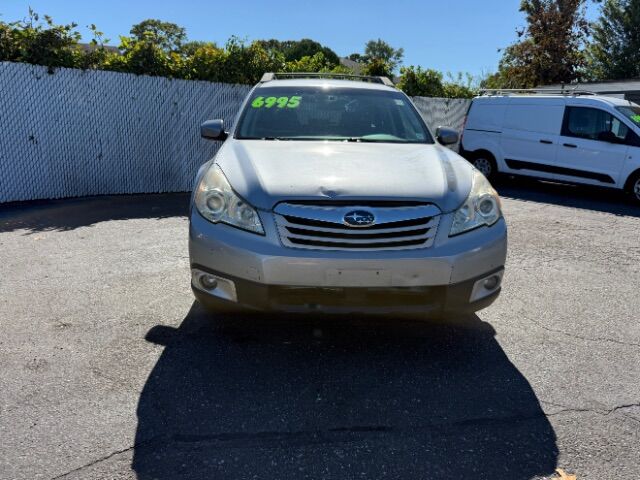 2011 Subaru Outback 2.5i Limited East Islip NY