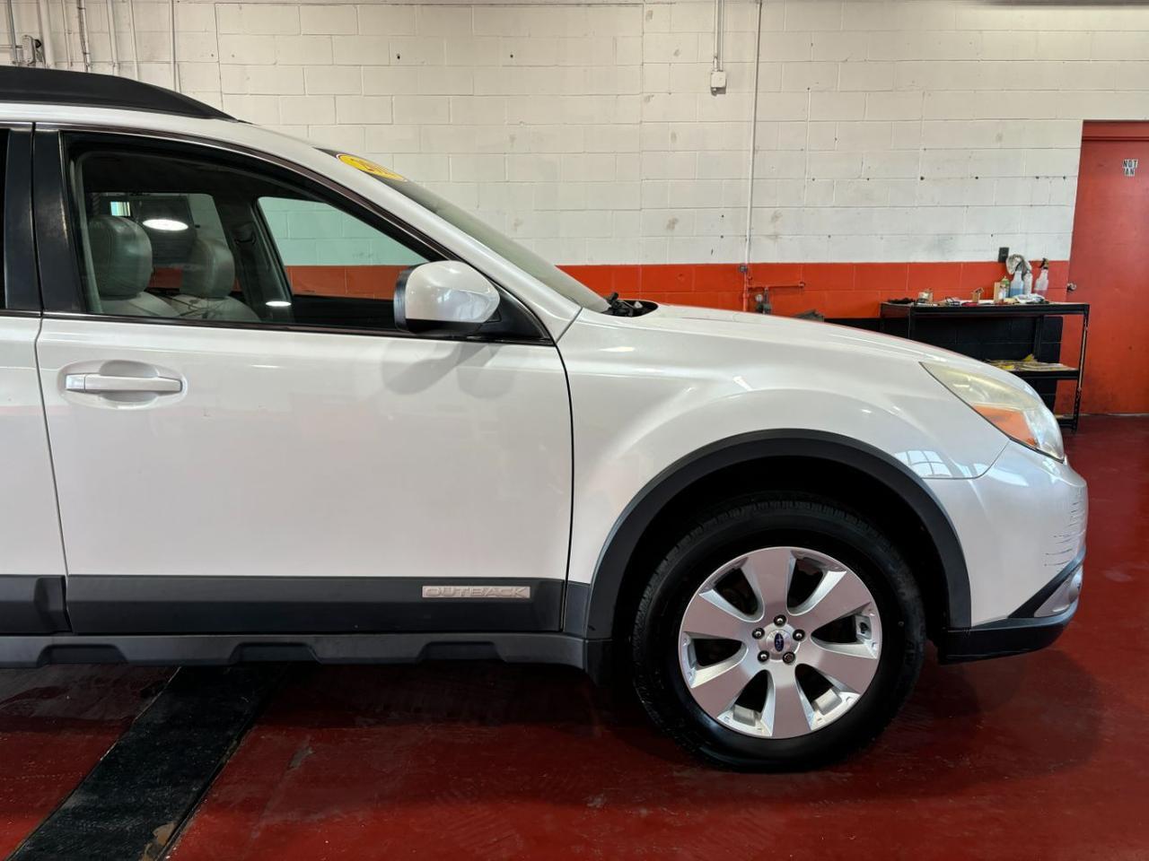 2011 Subaru Outback 2.5i Limited Franklin OH