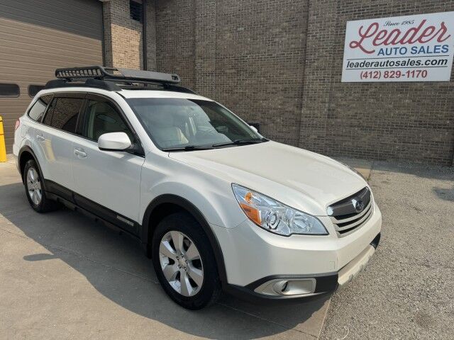 2011 Subaru Outback 2.5i Limited Pwr Moon/Nav