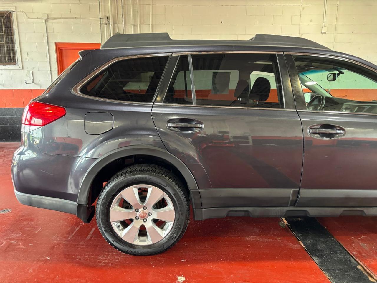 2011 Subaru Outback 2.5i Premium Franklin OH