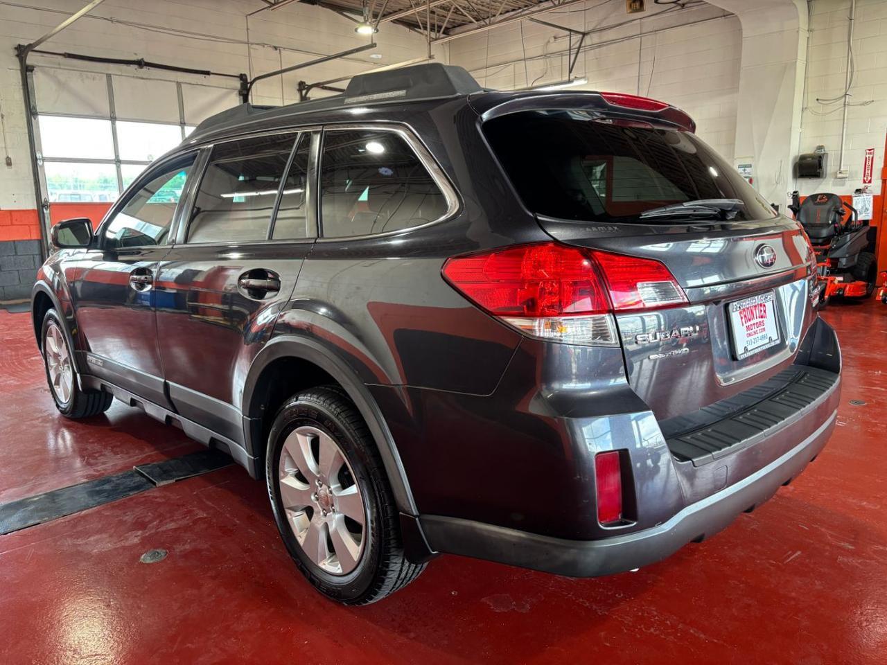 2011 Subaru Outback 2.5i Premium Franklin OH