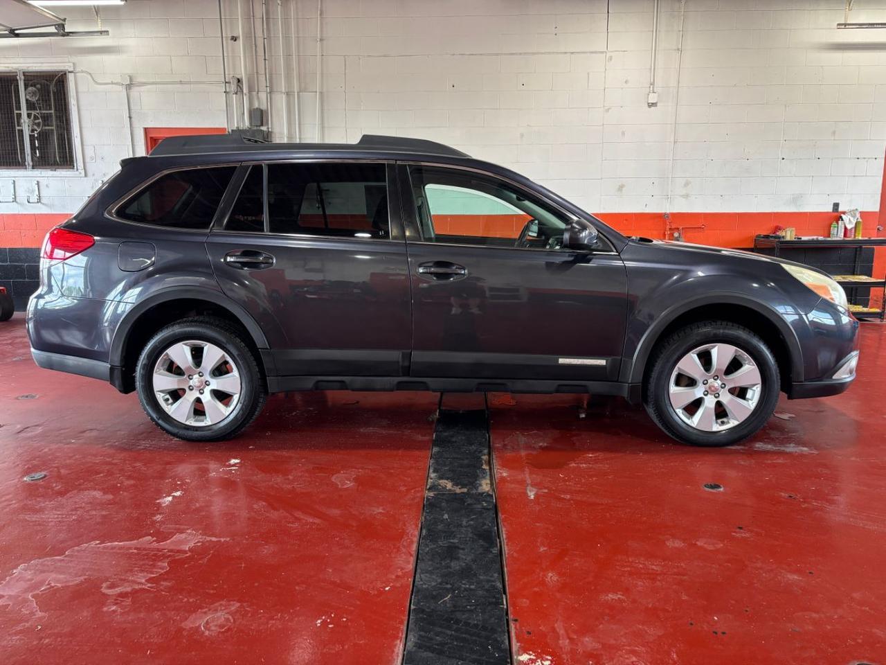 2011 Subaru Outback 2.5i Premium