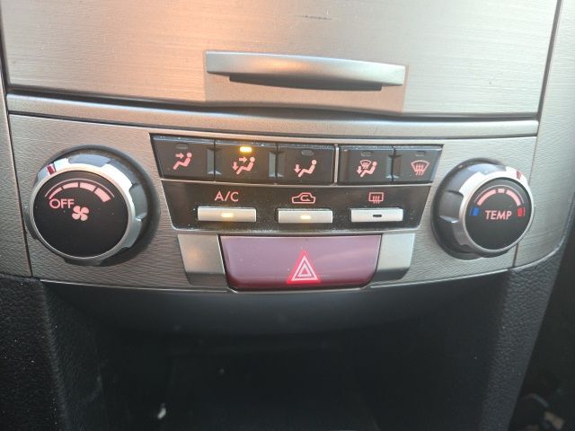 2011 Subaru Outback 2.5i Premium West Burlington IA