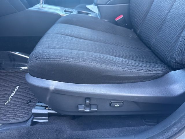 2011 Subaru Outback 2.5i Premium West Burlington IA