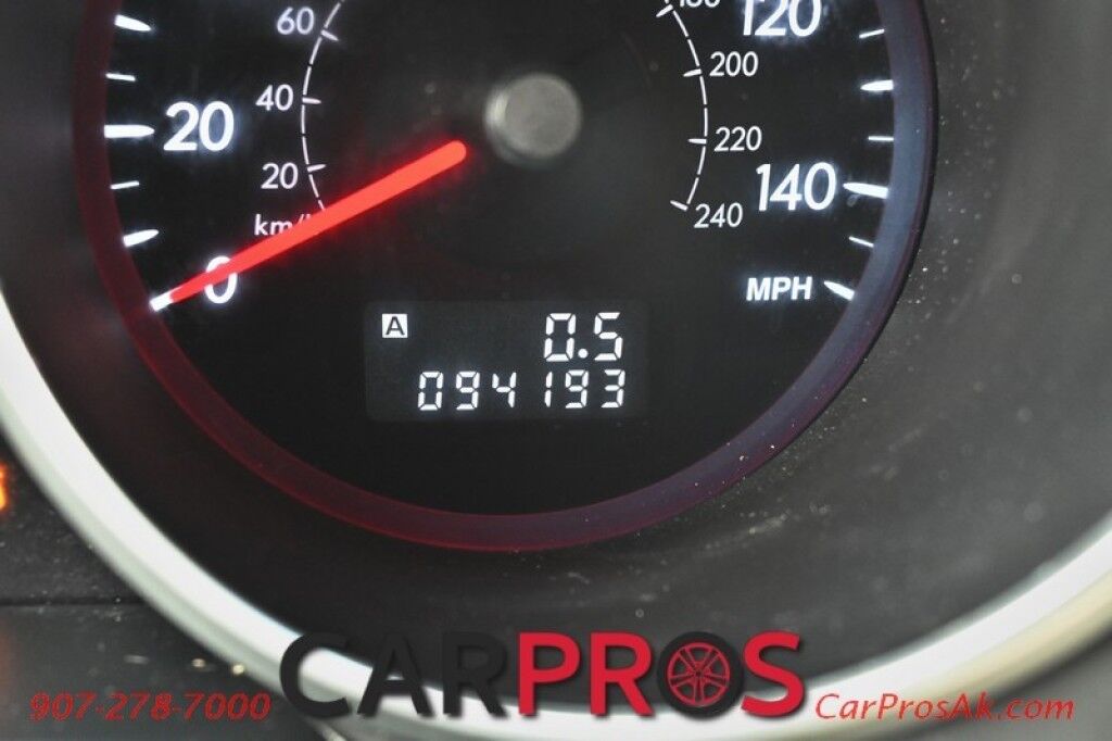 2011 Subaru Tribeca 3.6R Limited - AWD - Heated & Power Seats - Bluetooth & CD - Sunroof - Cruise Control - 3rd Row - Anchorage AK