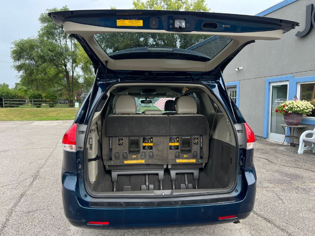 2011 TOYOTA SIENNA XLE Toledo OH