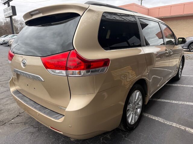 2011 TOYOTA Sienna XLE Greensboro NC