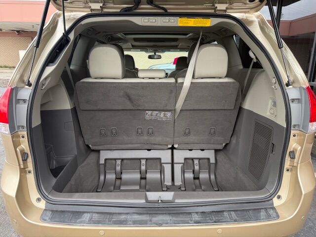 2011 TOYOTA Sienna XLE Greensboro NC