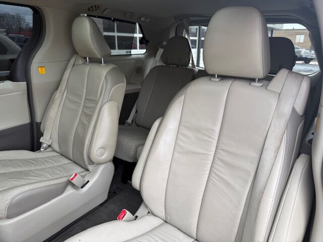 2011 TOYOTA Sienna XLE Greensboro NC