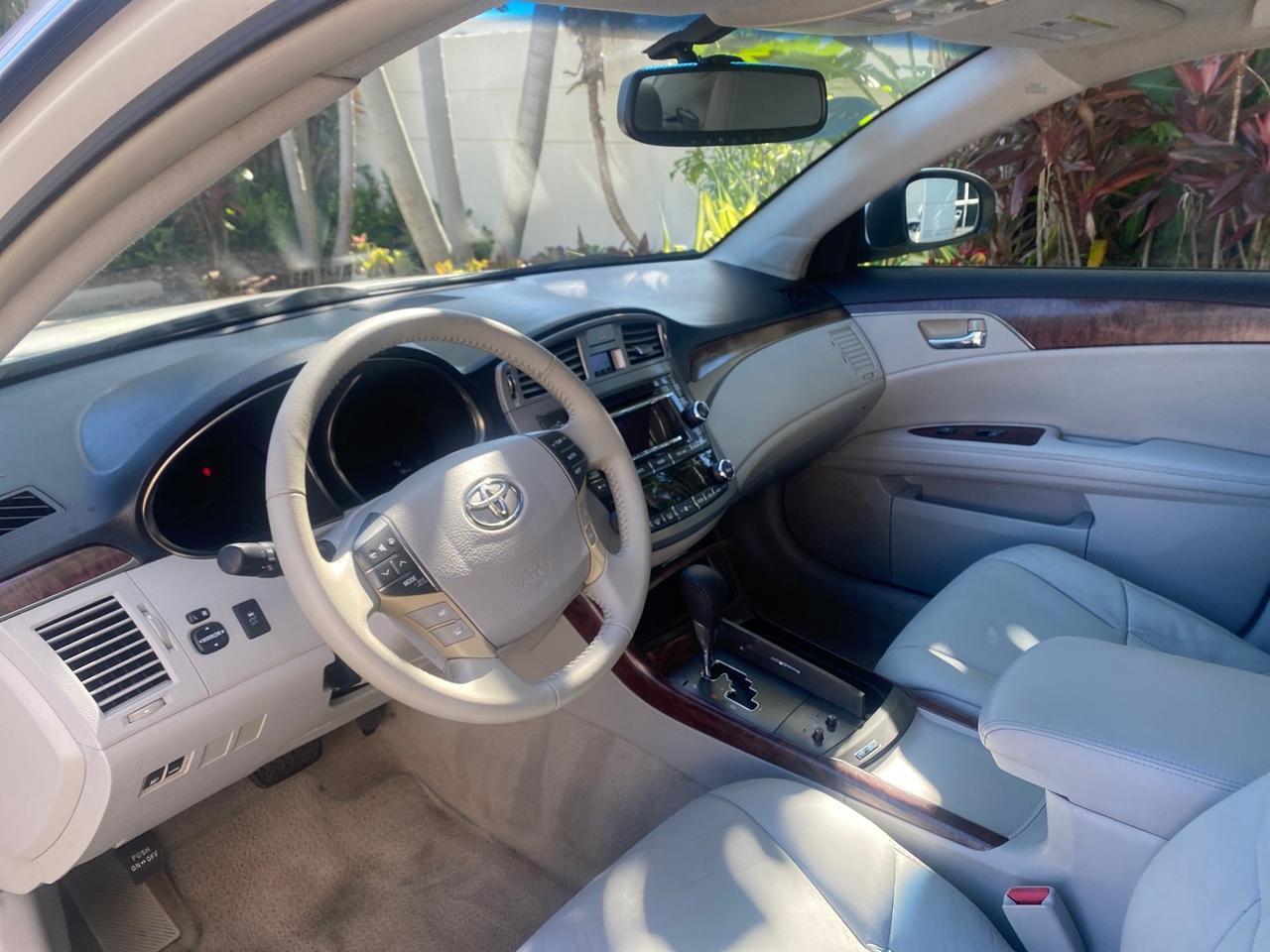 2011 Toyota Avalon LOW MILES 75,626 40 SERVICES Pompano Beach FL