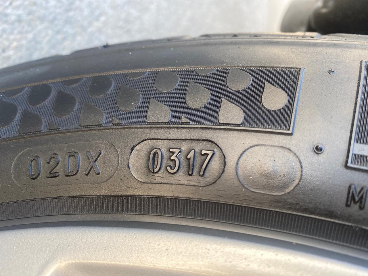 2011 Toyota Avalon LOW MILES 75,626 40 SERVICES Pompano Beach FL