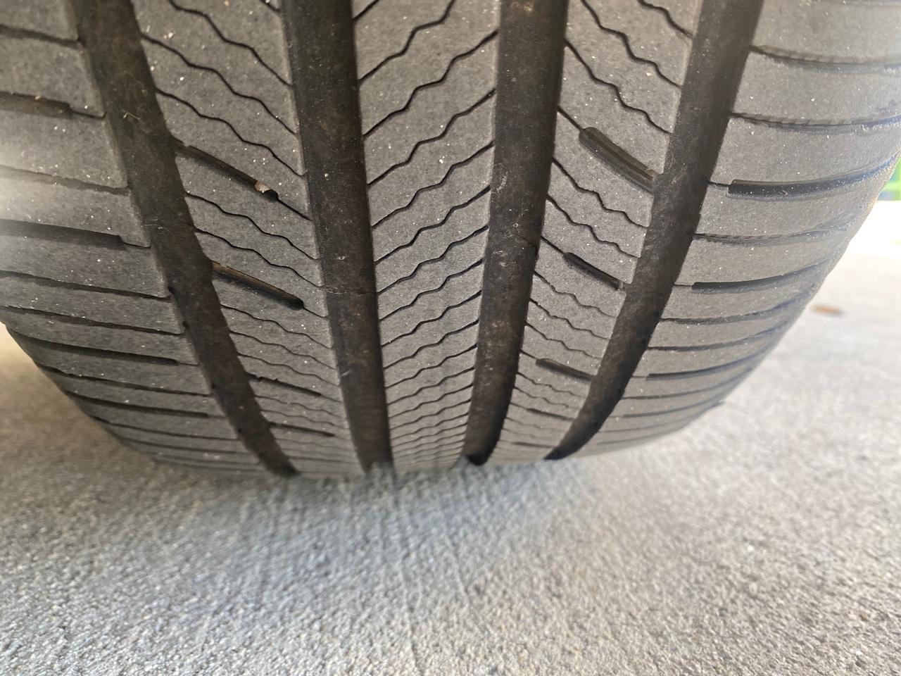 2011 Toyota Avalon LOW MILES 75,626 40 SERVICES Pompano Beach FL